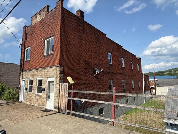 816-818 Mckean , Donora, PA 15033