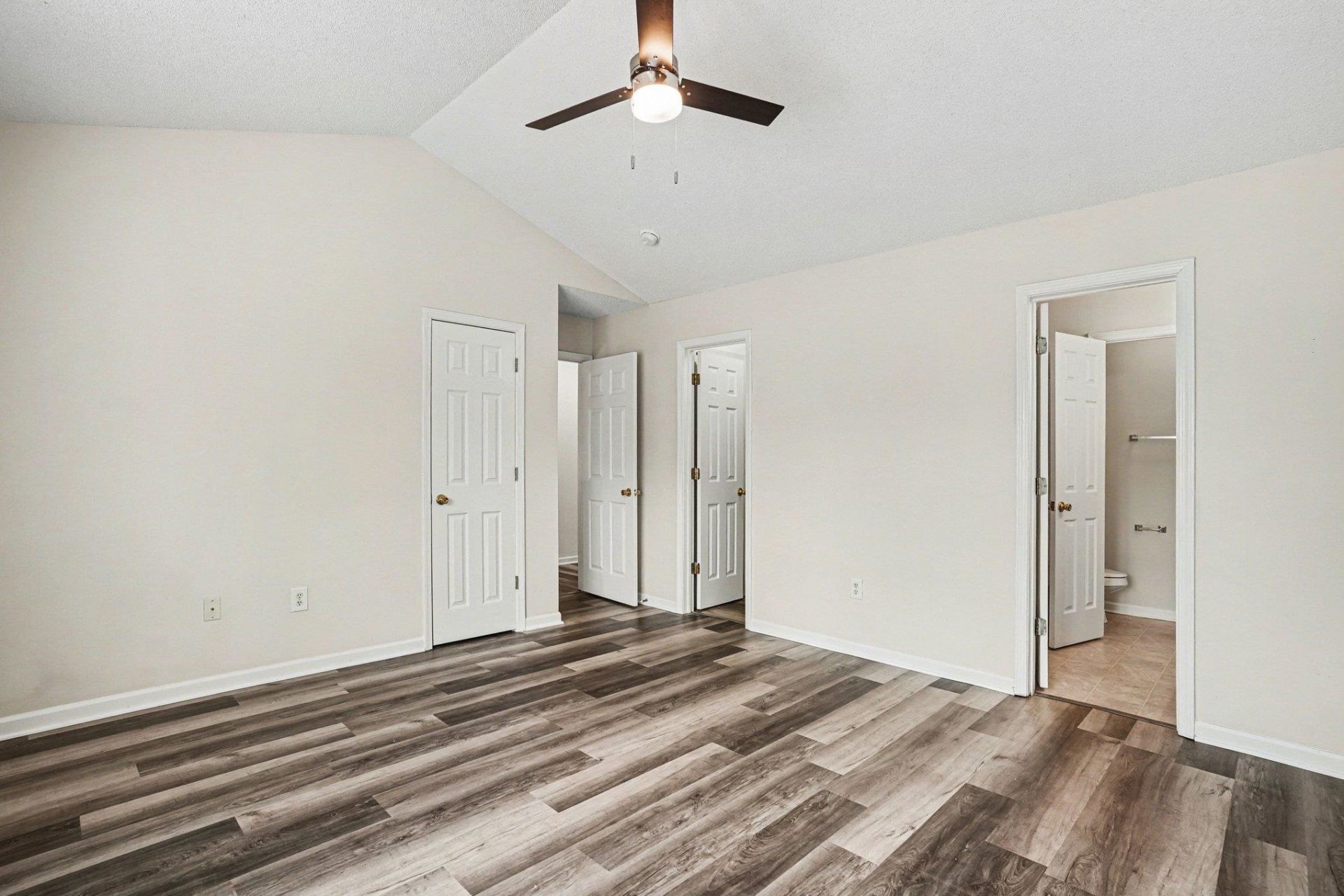 1037 Stanton Pl. Photo 15
