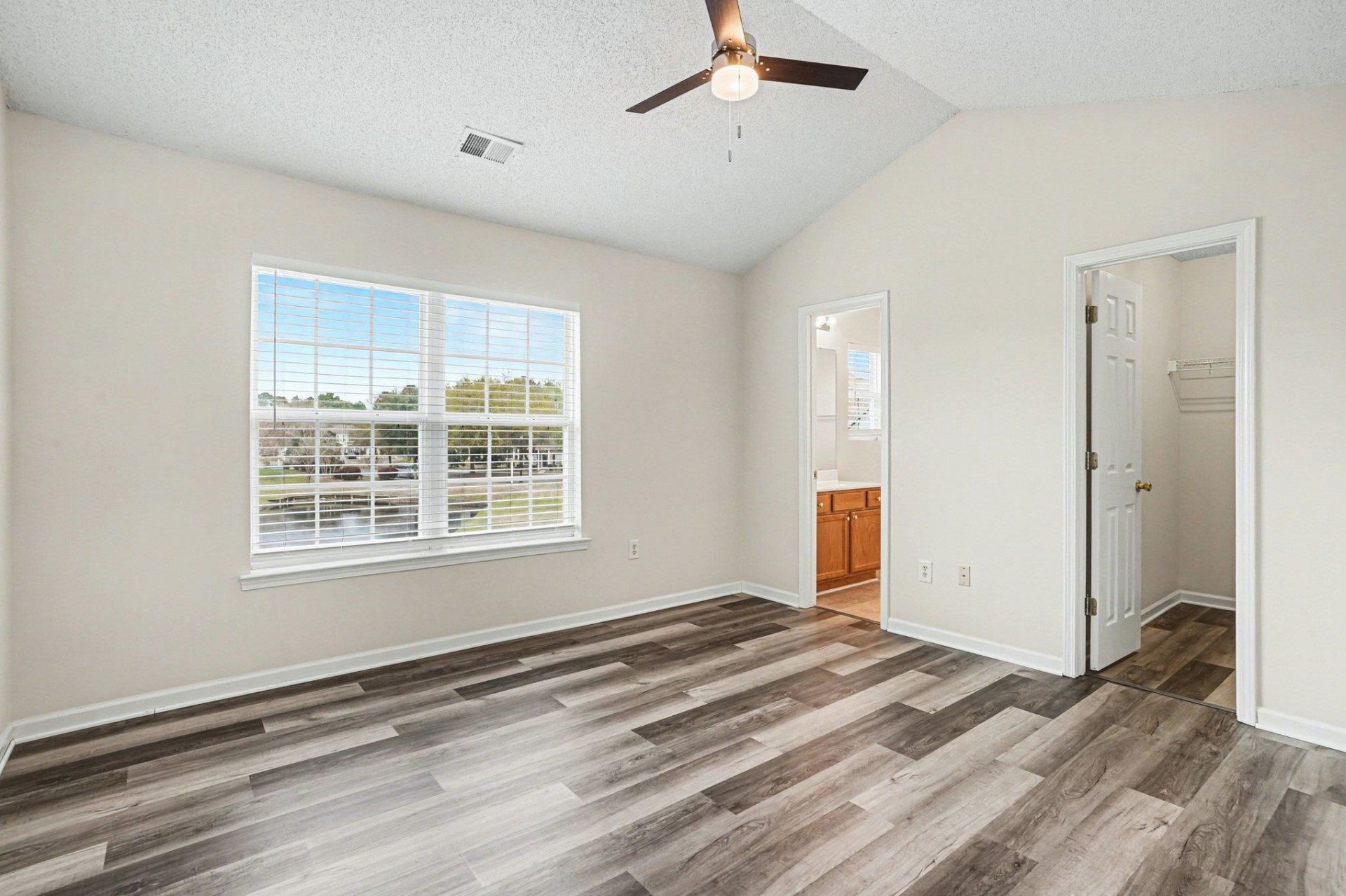 1037 Stanton Pl. Photo 18