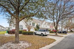 1037 Stanton Pl. photo 4