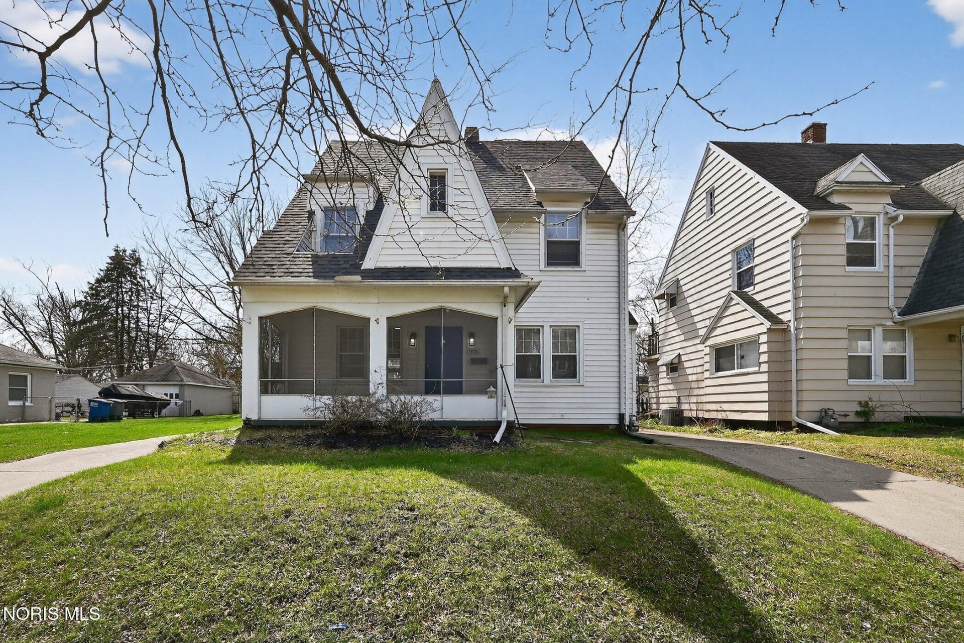 1575 Gould Road, Toledo, OH 43612 Main Photo