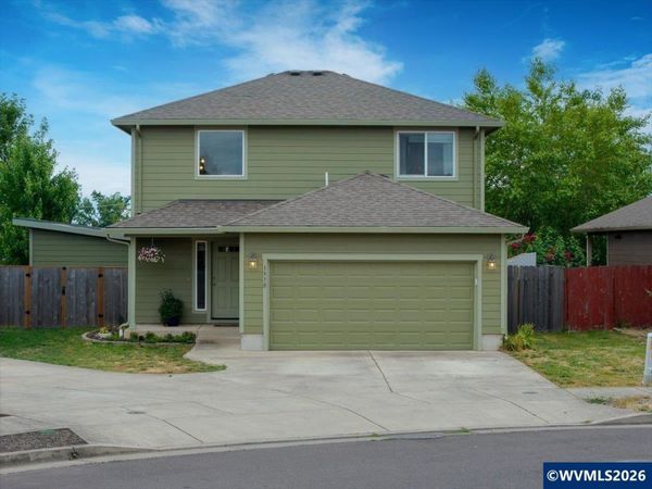 1978 Lyon St SW, Albany, OR 97322