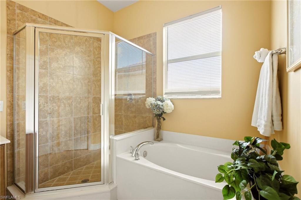 16105 Via Solera Cir, Unit 101, Fort Myers, FL 33908 Photo