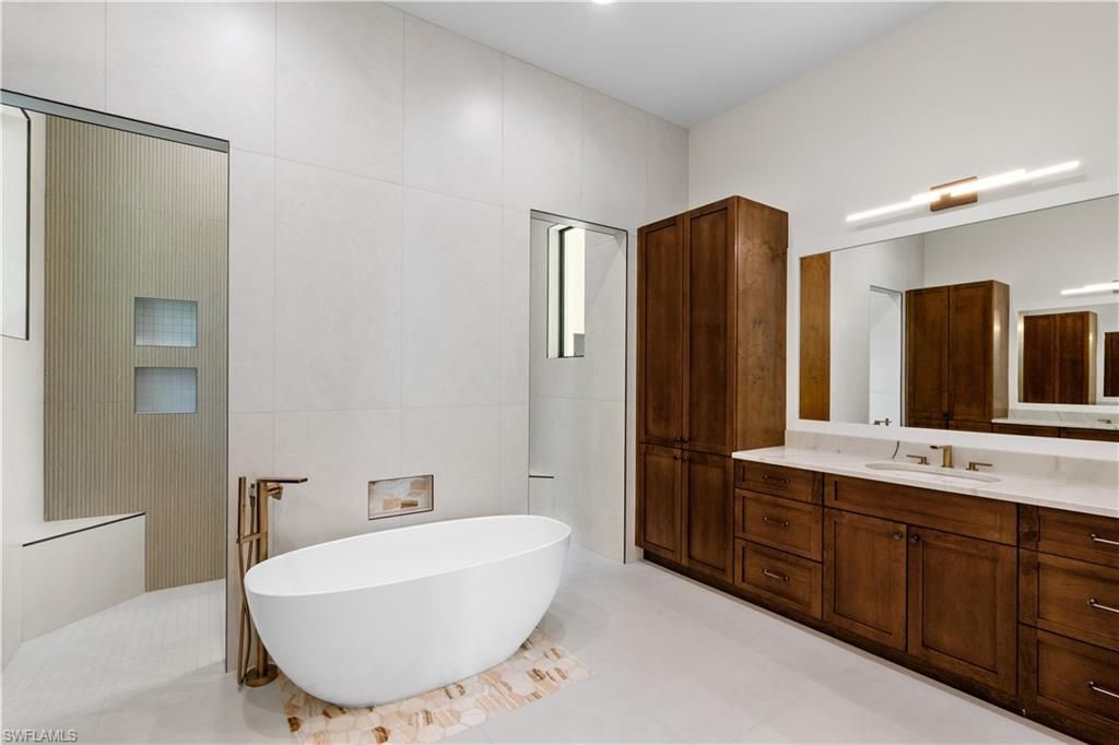 846 Cypress Lake Cir , Fort Myers, FL 33919 Photo