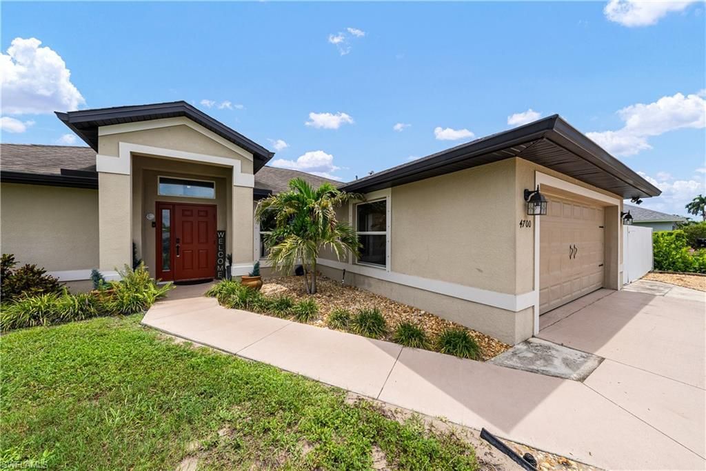 4700 32nd Ave Sw, Naples, FL 34116 Main Photo