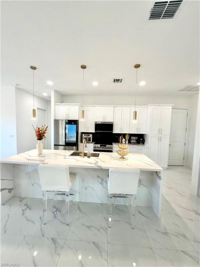 813 Highland Ave , Lehigh Acres, FL 33972 Photo