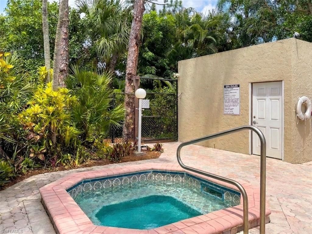 126 Pinebrook Dr, Fort Myers, FL 33907 Photo