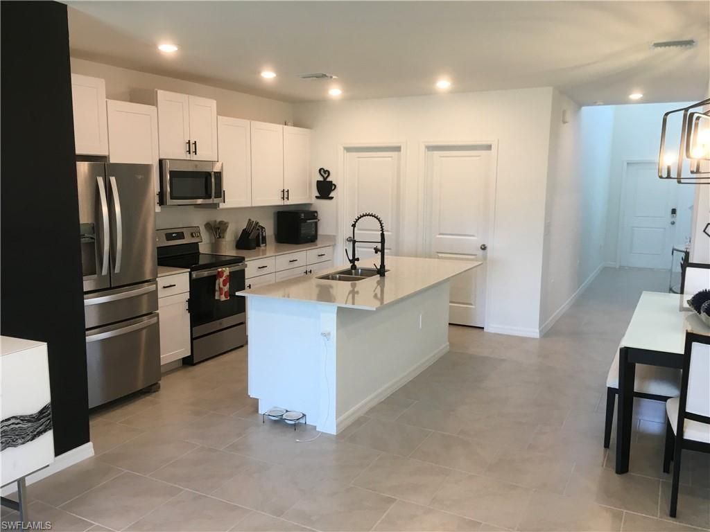 12134 Monterey Pine Ln , Fort Myers, FL 33966 Photo
