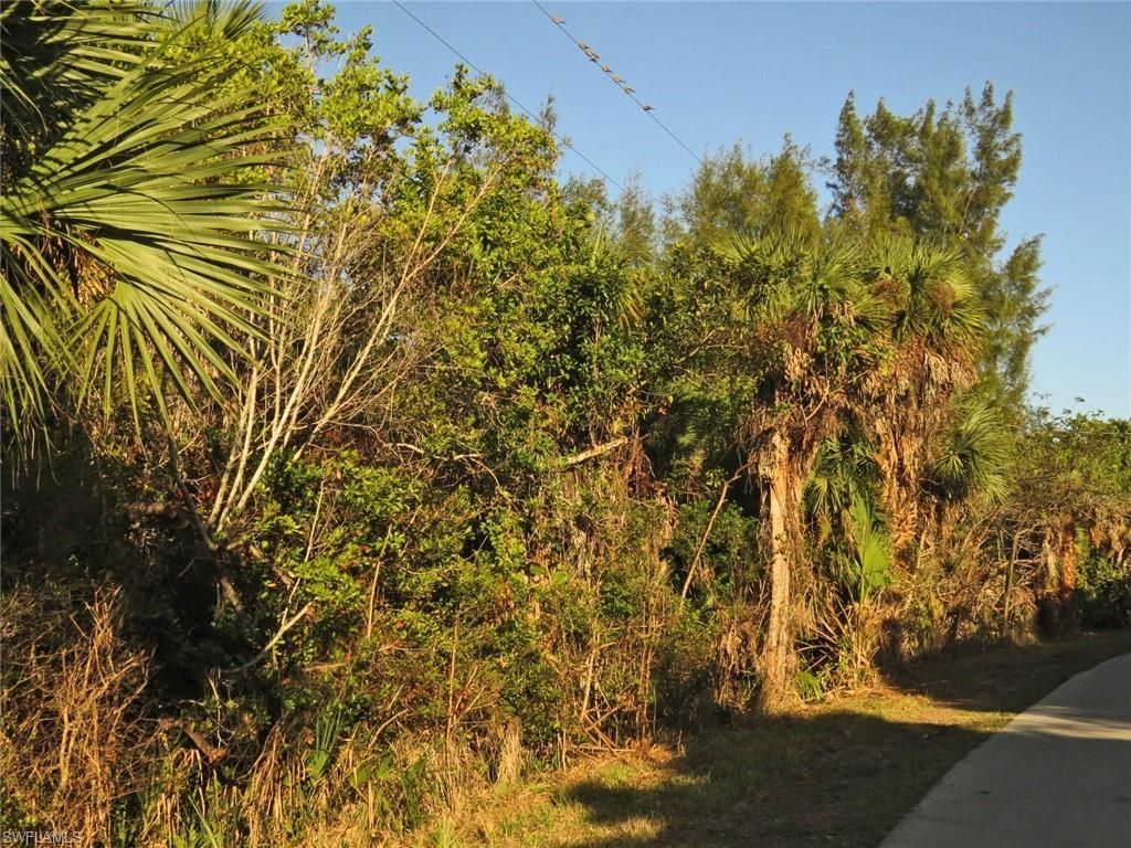 6095 Dinkins Lake Rd, Sanibel, FL 33957 Photo