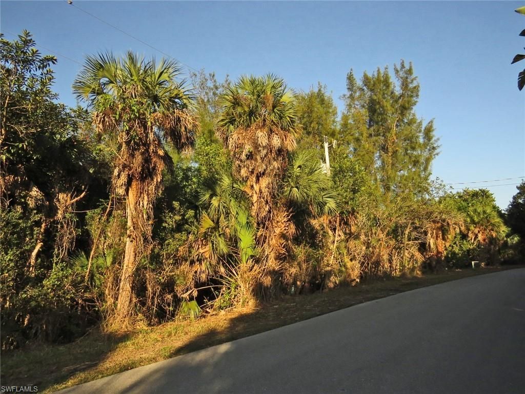 6095 Dinkins Lake Rd, Sanibel, FL 33957 Photo