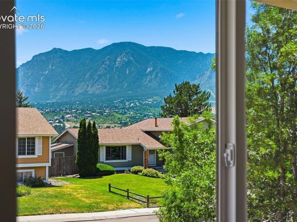 780 Bayfield Drive, Colorado Springs, CO 80906