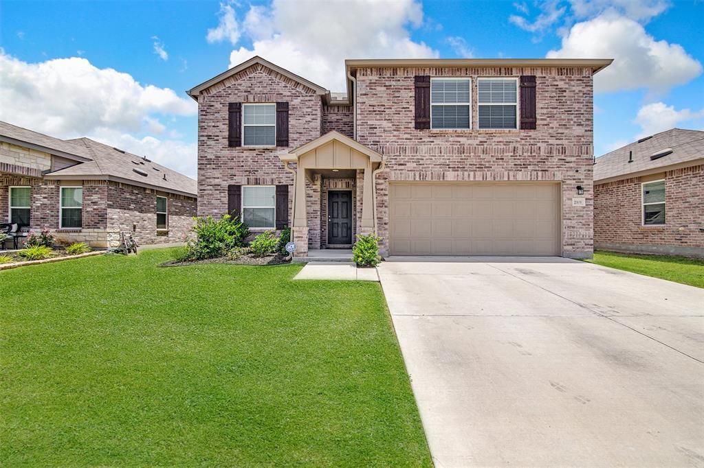 2101 Winding Creek Way, Denton, TX 76208 Main Photo