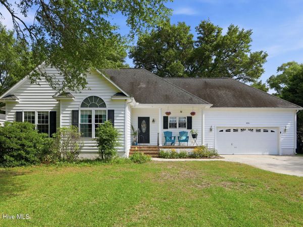 406 Neptune Drive, Cape Carteret, NC 28584