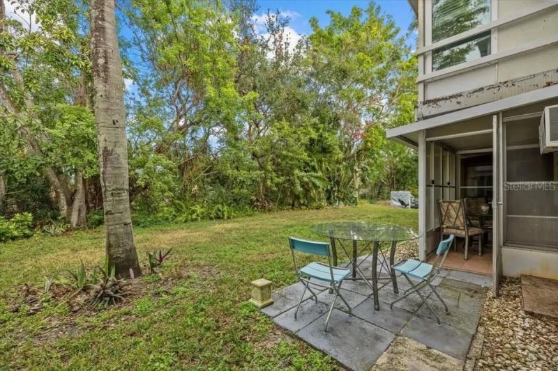 2047 Canal Drive, Unit L6, Bradenton, FL 34207 Photo