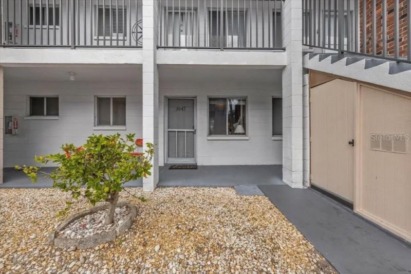 2047 Canal Drive, Unit L6, Bradenton, FL 34207 Photo