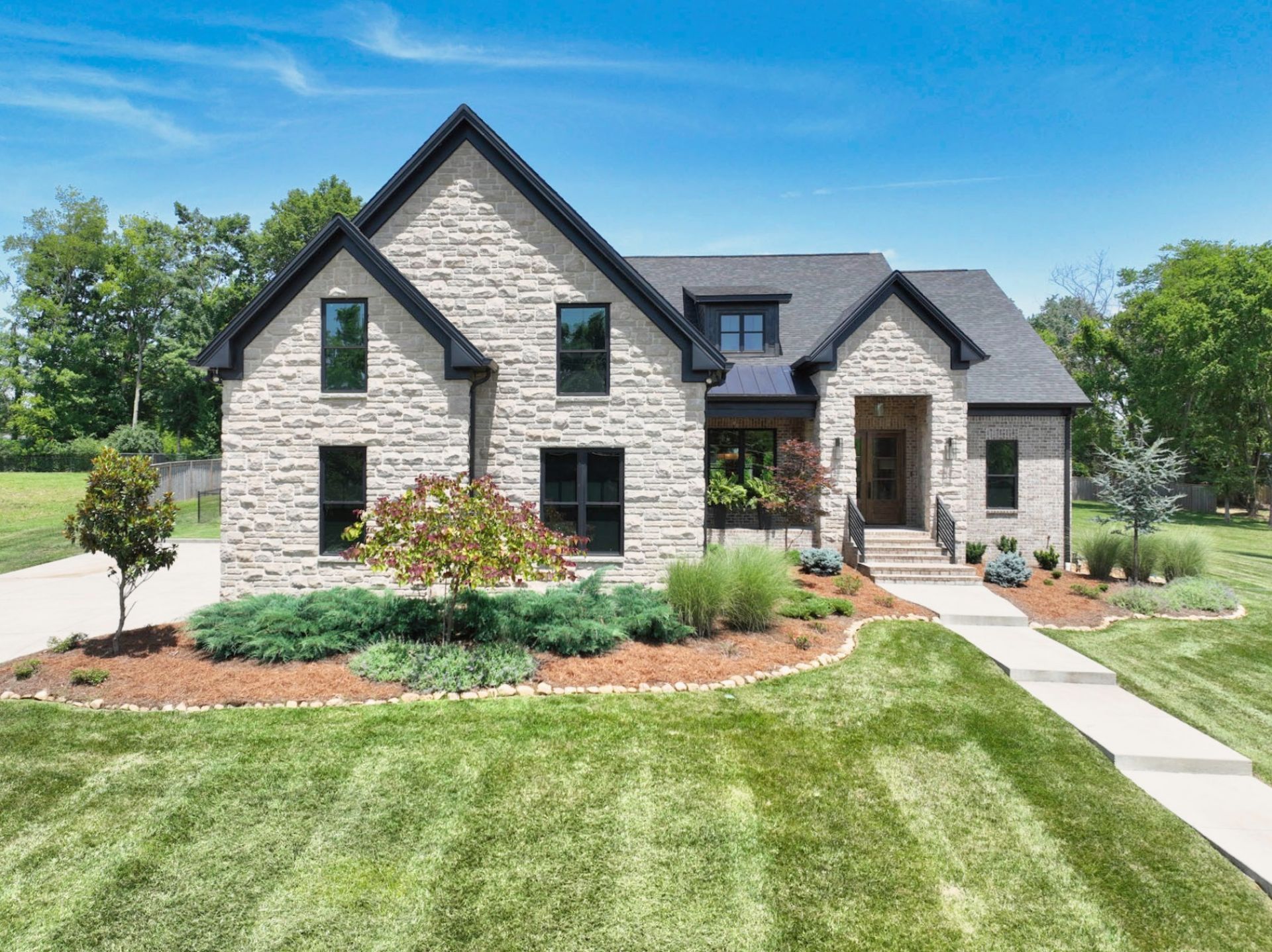 335 Sunset Island Trl, Gallatin, TN 37066 Main Photo