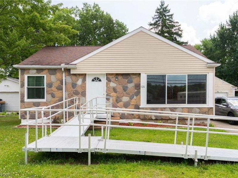 526 Ridge Road, Newton Falls, OH 44444 Photo 2