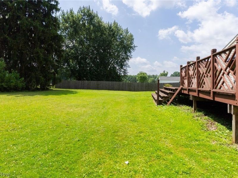 526 Ridge Road, Newton Falls, OH 44444 Photo 3