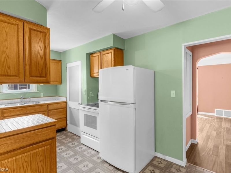 526 Ridge Road, Newton Falls, OH 44444 Photo 8
