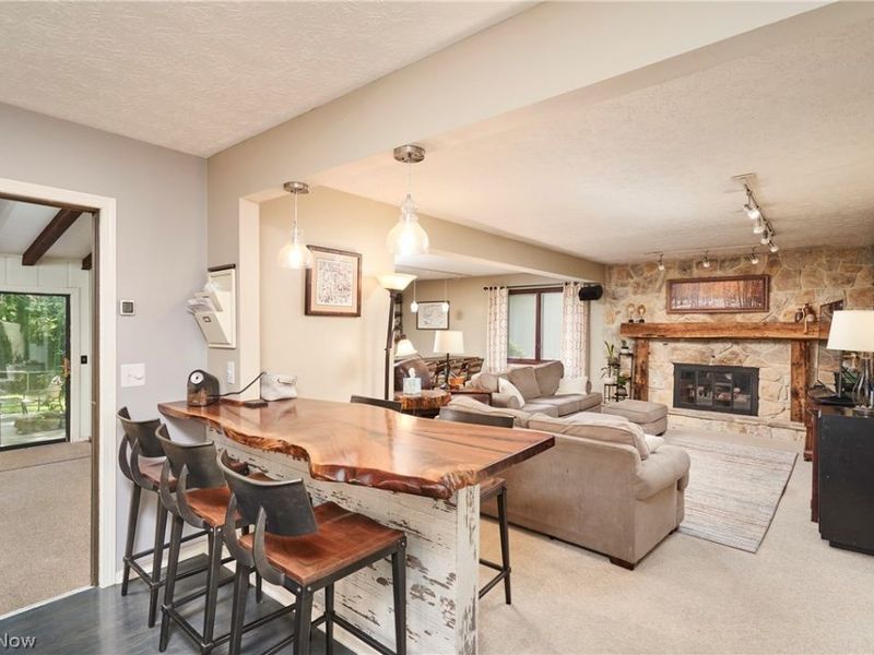 1756 Deepwood Drive, Akron, OH 44313 Photo 12