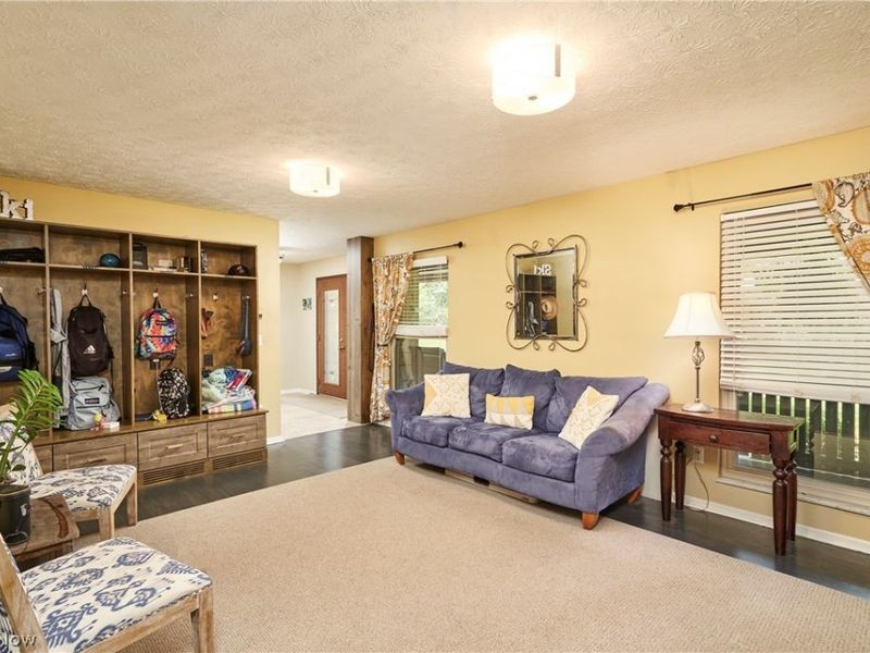 1756 Deepwood Drive, Akron, OH 44313 Photo 20