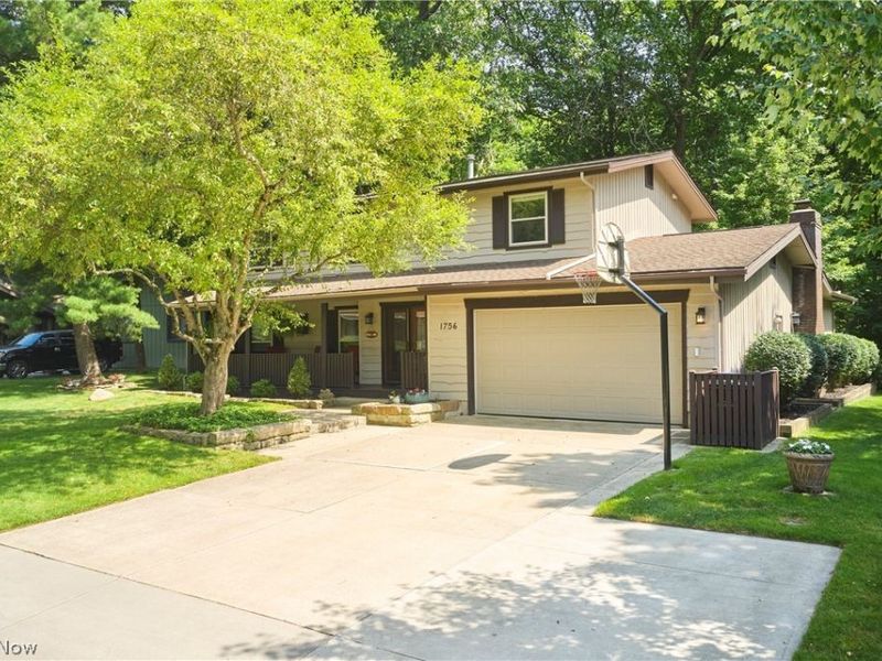 1756 Deepwood Drive, Akron, OH 44313 Photo 46