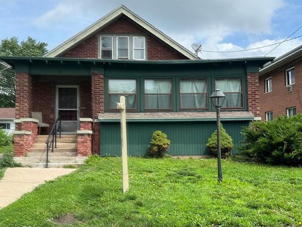 359 W Grand Avenue, Beloit, WI 53511