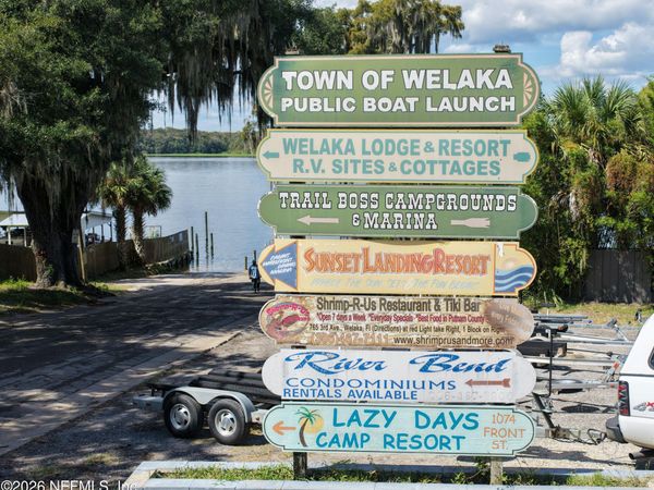 413 ELM Street, Welaka, FL 32193