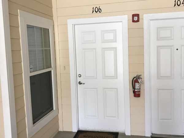 8201 GREEN PARROT Road, Unit 106, Jacksonville, FL 32256