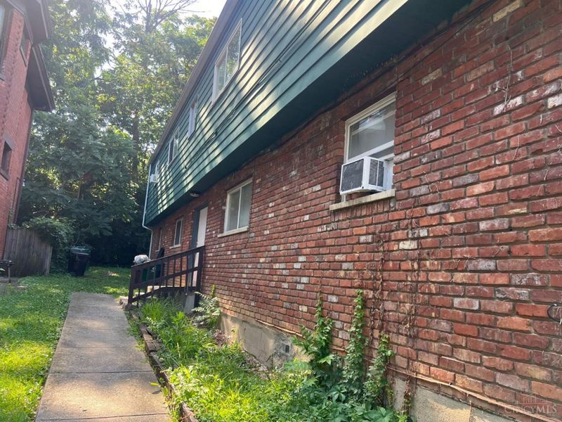 3553 Wilson Avenue, Cincinnati, OH 45229 Photo 2