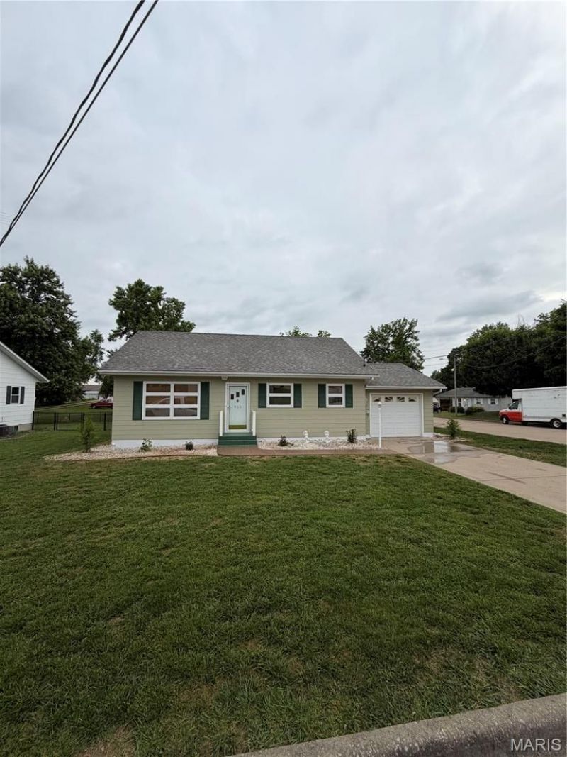 923 Chloe Street , Perryville, MO 63775 Main Photo