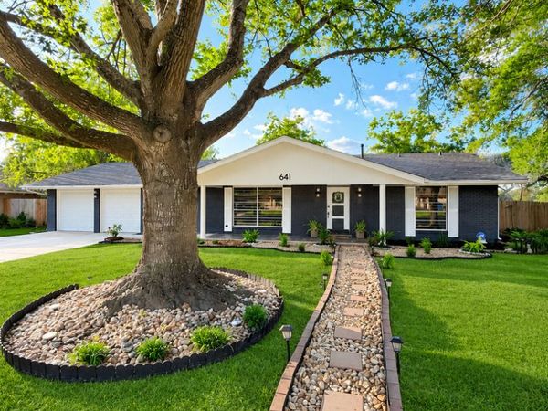 641 Richfield Dr., Windcrest, TX 78239