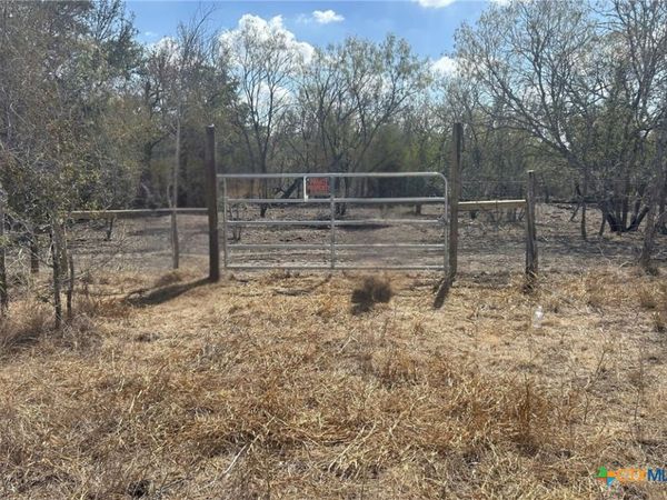 412 Kerr Avenue , Sutherland Springs, TX 78161