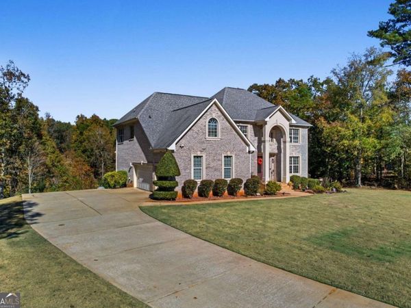 2202 Escalade Court, Conyers, GA 30094