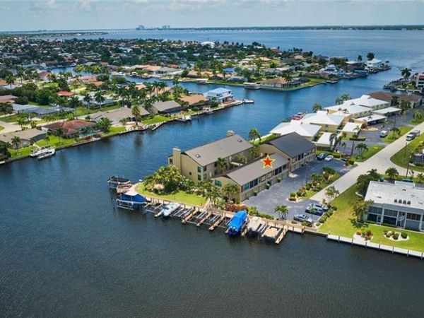 1905 SE 40th TER, Unit 102, CAPE CORAL, FL 33904