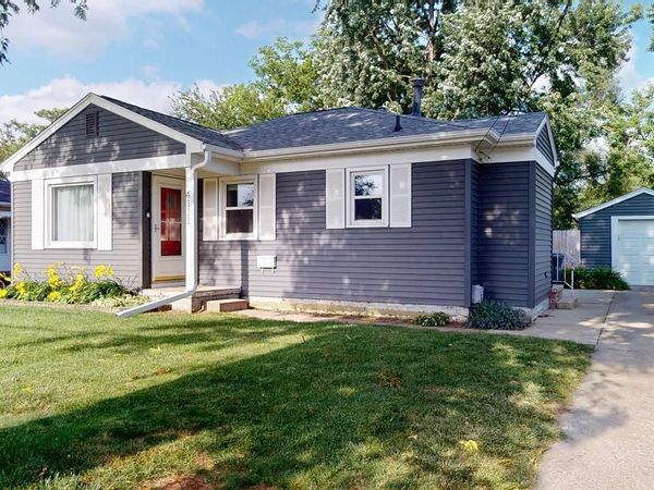 4111 40th Street, Des Moines, IA 50310
