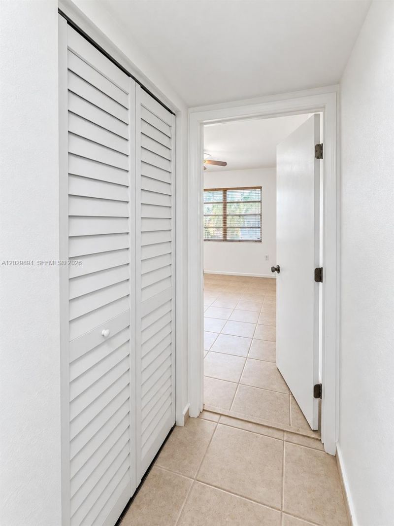 6850 W 16th Dr, Unit 317, Hialeah, FL 33014 Photo