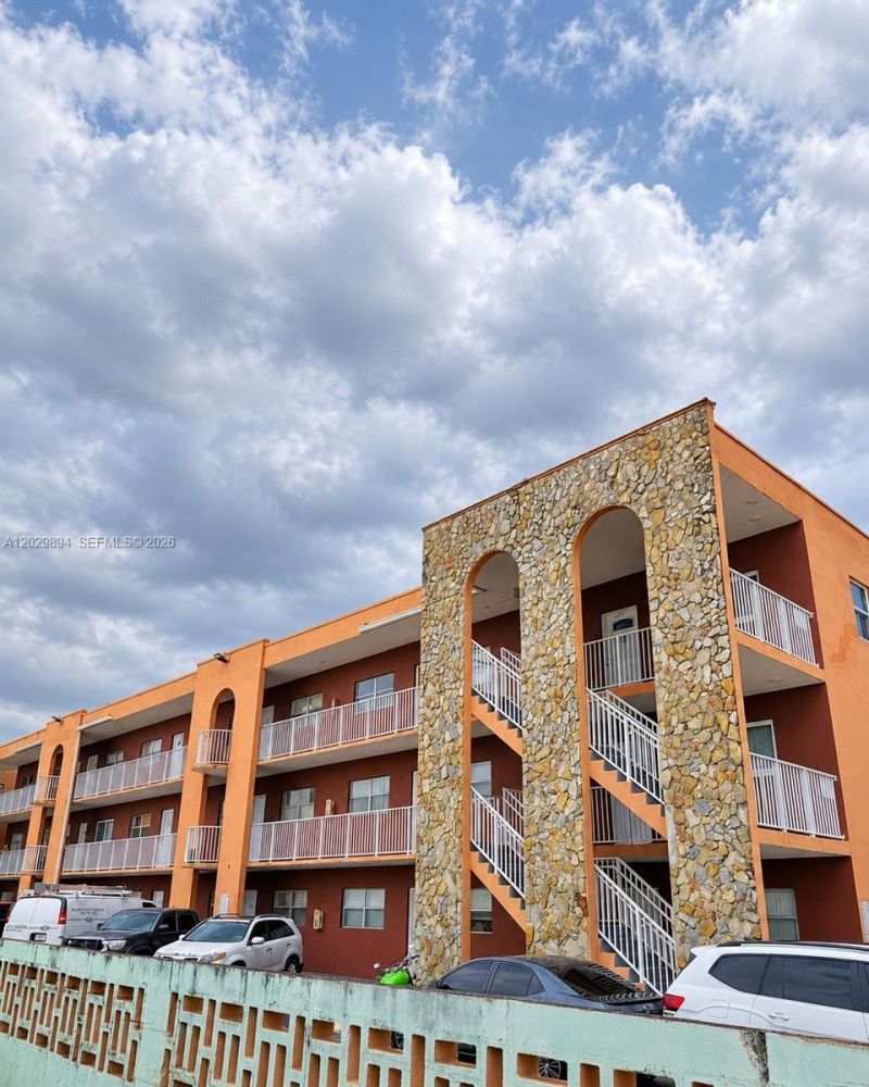6850 W 16th Dr, Unit 317, Hialeah, FL 33014 Photo
