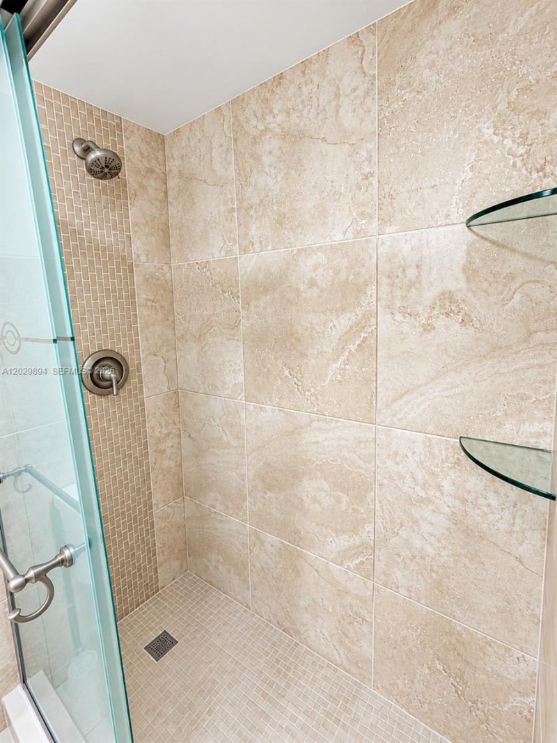 6850 W 16th Dr, Unit 317, Hialeah, FL 33014 Photo