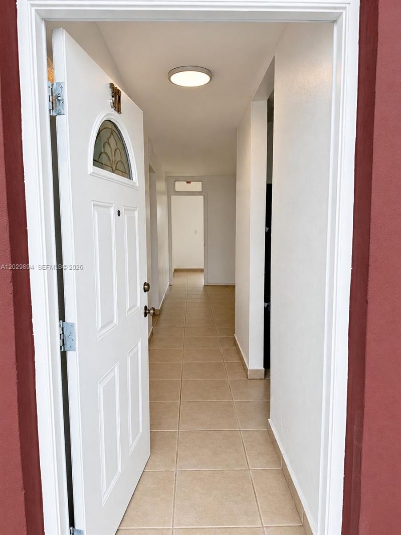 6850 W 16th Dr, Unit 317, Hialeah, FL 33014 Photo