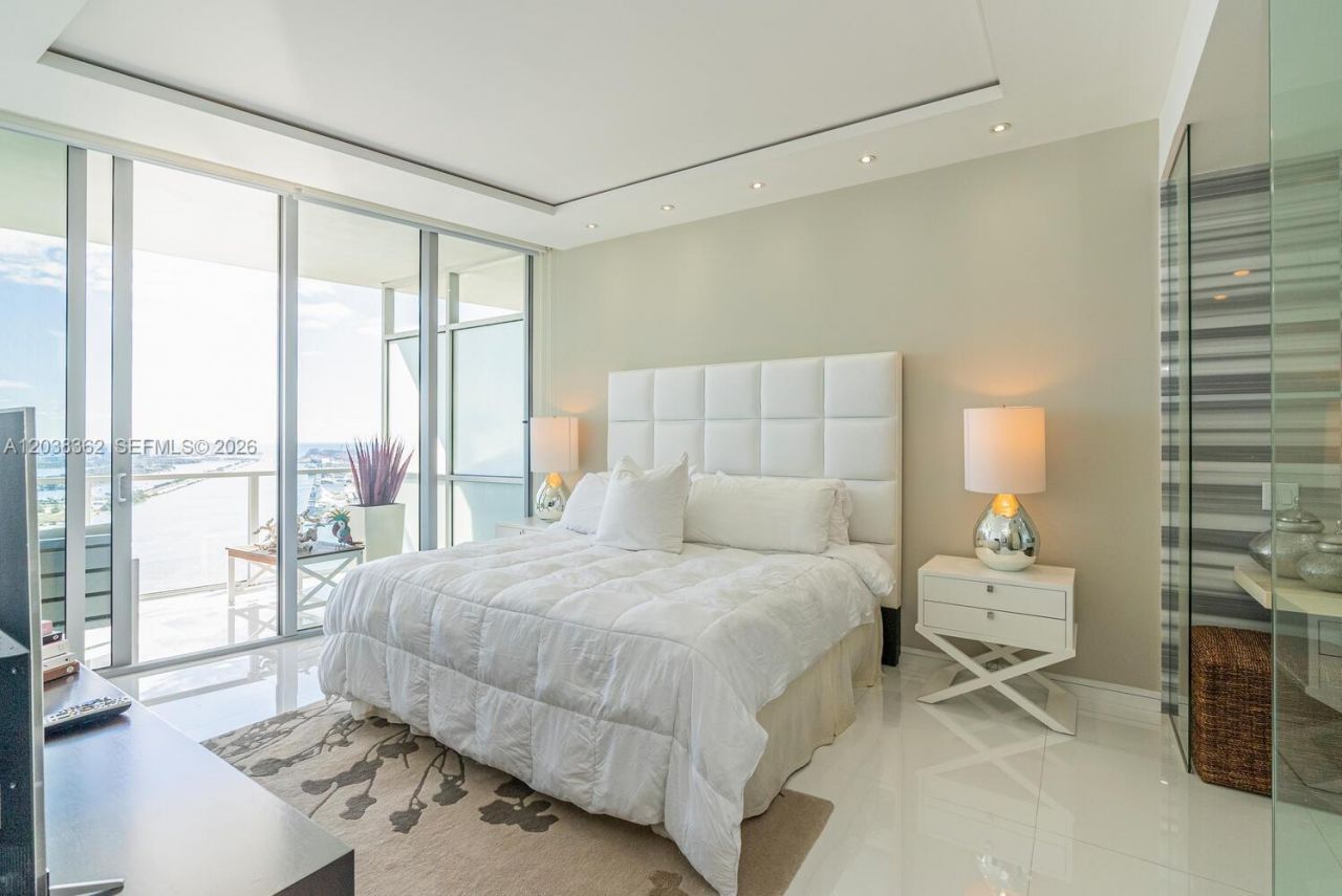 1100 Biscayne Blvd, Unit 4103, Miami, FL 33132 Photo