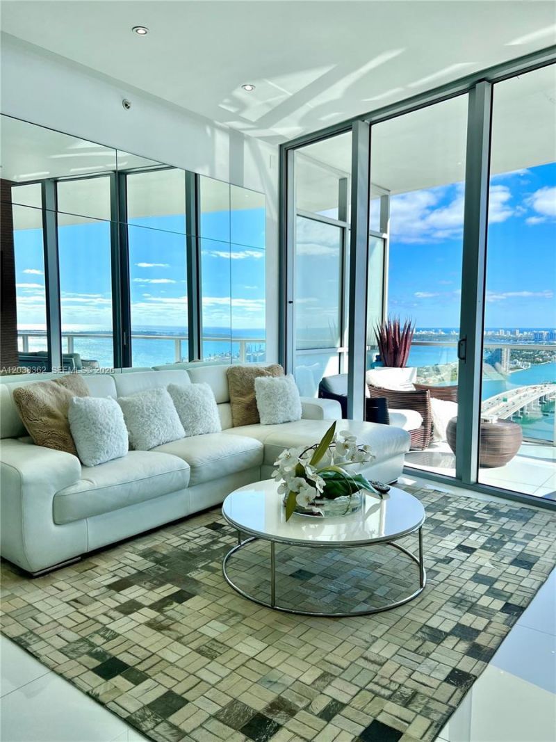 1100 Biscayne Blvd, Unit 4103, Miami, FL 33132 Photo