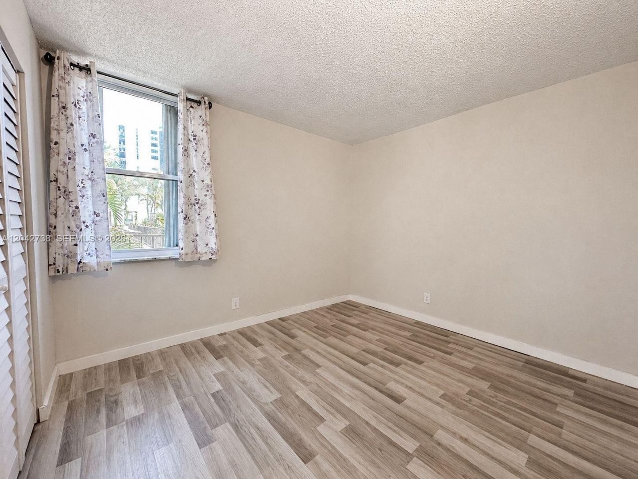 20200 W Country Club Dr , Unit PH16, Aventura, FL 33180 Photo