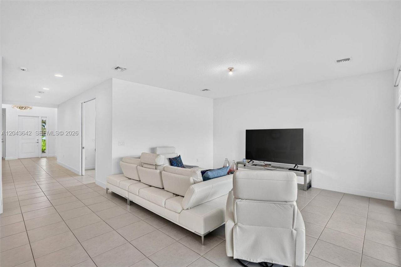 11662 SW Moon River Way , Port Saint Lucie, FL 34987 Photo