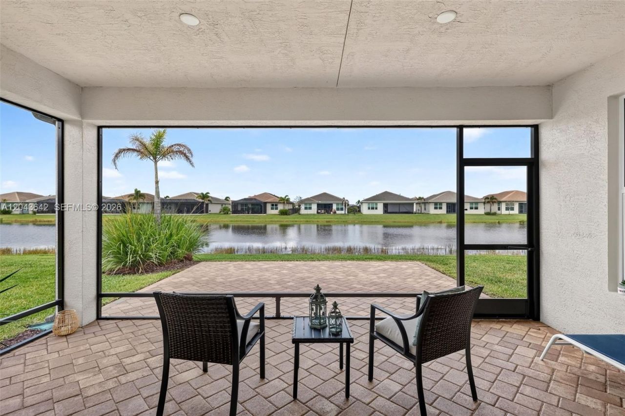 11662 SW Moon River Way , Port Saint Lucie, FL 34987 Photo