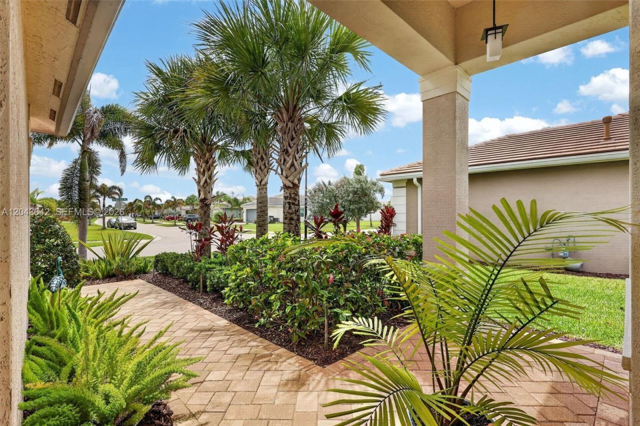11662 SW Moon River Way , Port Saint Lucie, FL 34987 Photo