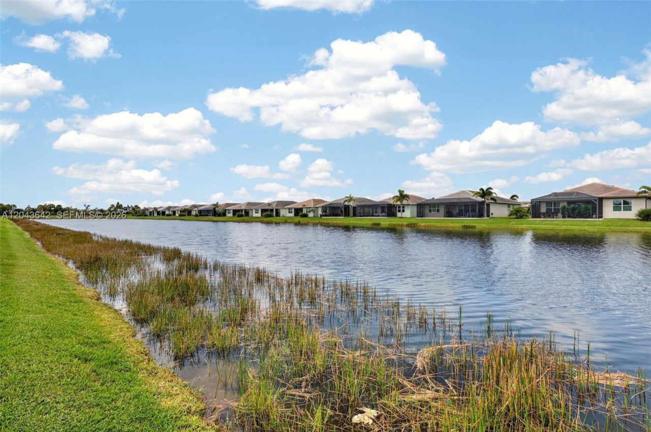 11662 SW Moon River Way , Port Saint Lucie, FL 34987 Photo
