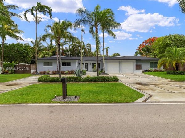 12900 SW 112th Ave, Miami, FL 33176