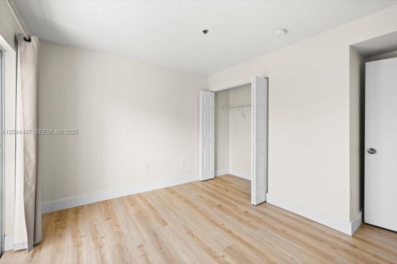 437 SW 7th St , Unit 201, Miami, FL 33130 Photo