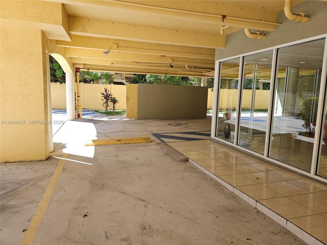 437 SW 7th St , Unit 201, Miami, FL 33130 Photo